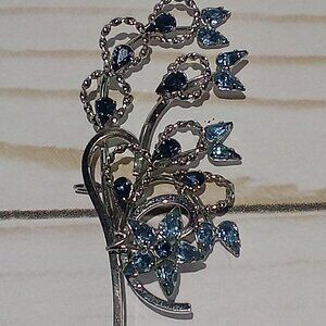 Vintage Blue Rhinestone Brooch